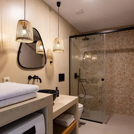 Апартаменты Isla Luxury - Private Hot Tub - 100m From Ретимно